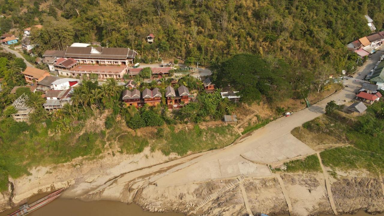 Mekong Riverside Lodge Muang Pakbèng Eksteriør billede