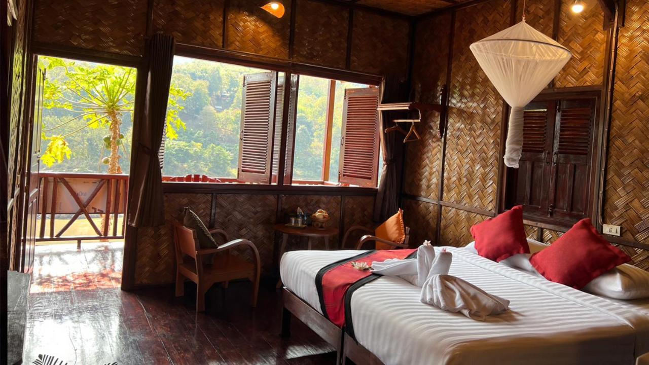 Mekong Riverside Lodge Muang Pakbèng Eksteriør billede