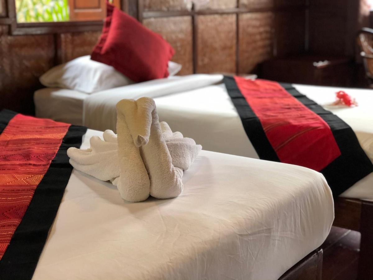 Mekong Riverside Lodge Muang Pakbèng Eksteriør billede