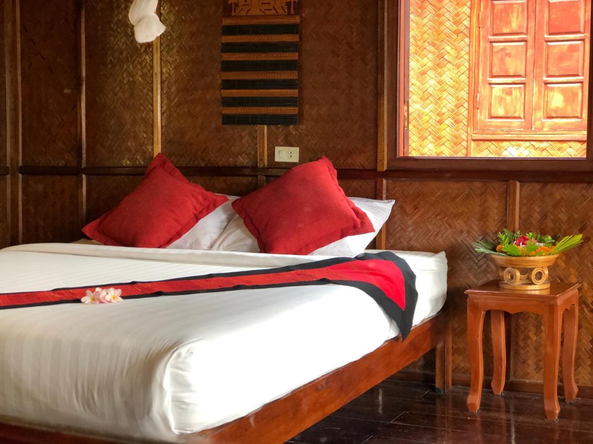 Mekong Riverside Lodge Muang Pakbèng Eksteriør billede