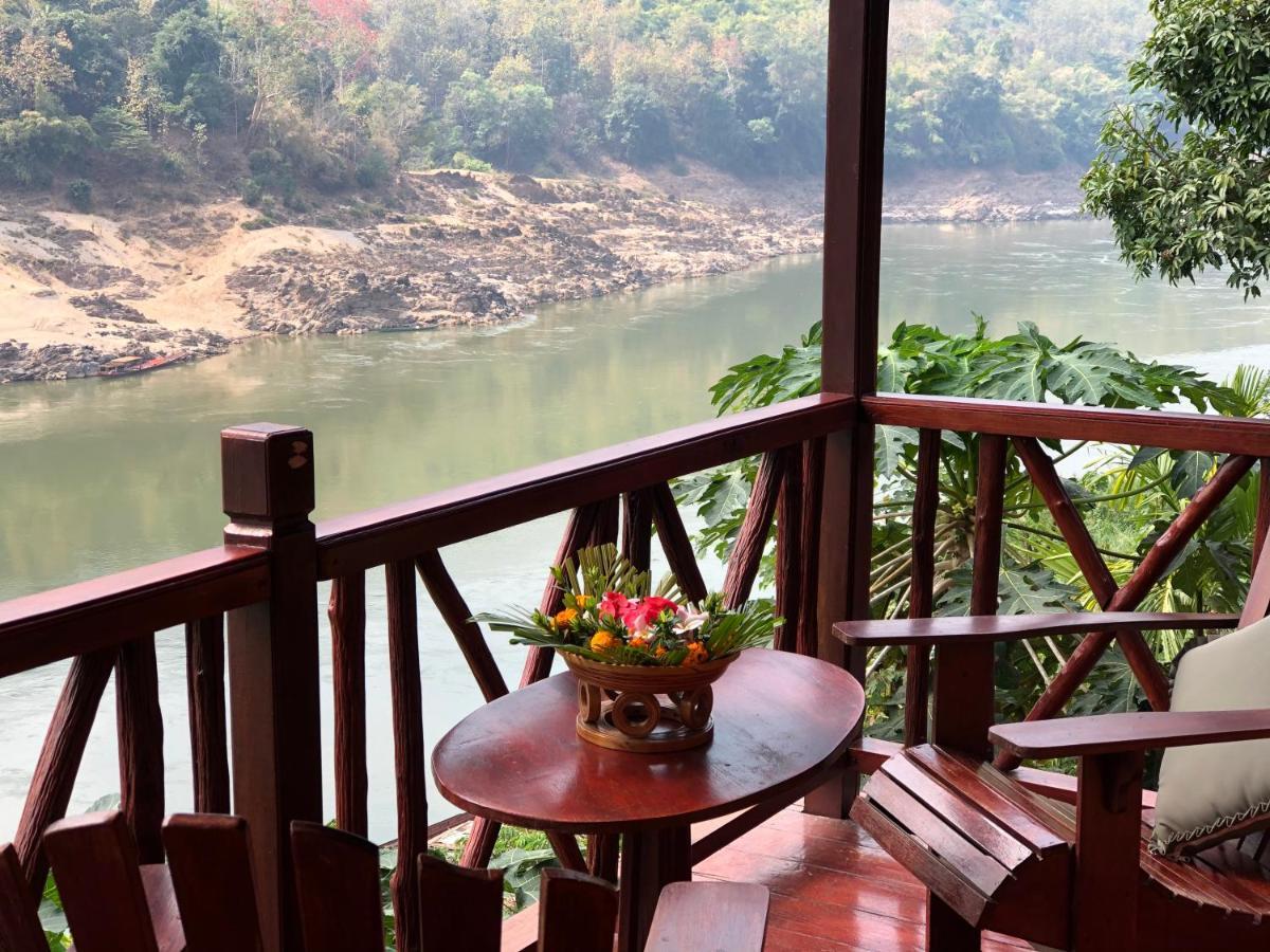 Mekong Riverside Lodge Muang Pakbèng Eksteriør billede